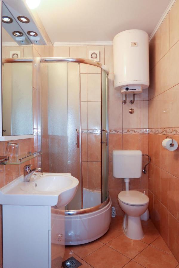 Barbat na Rabu Apartment Ana - Rab166 By Interhome מראה חיצוני תמונה